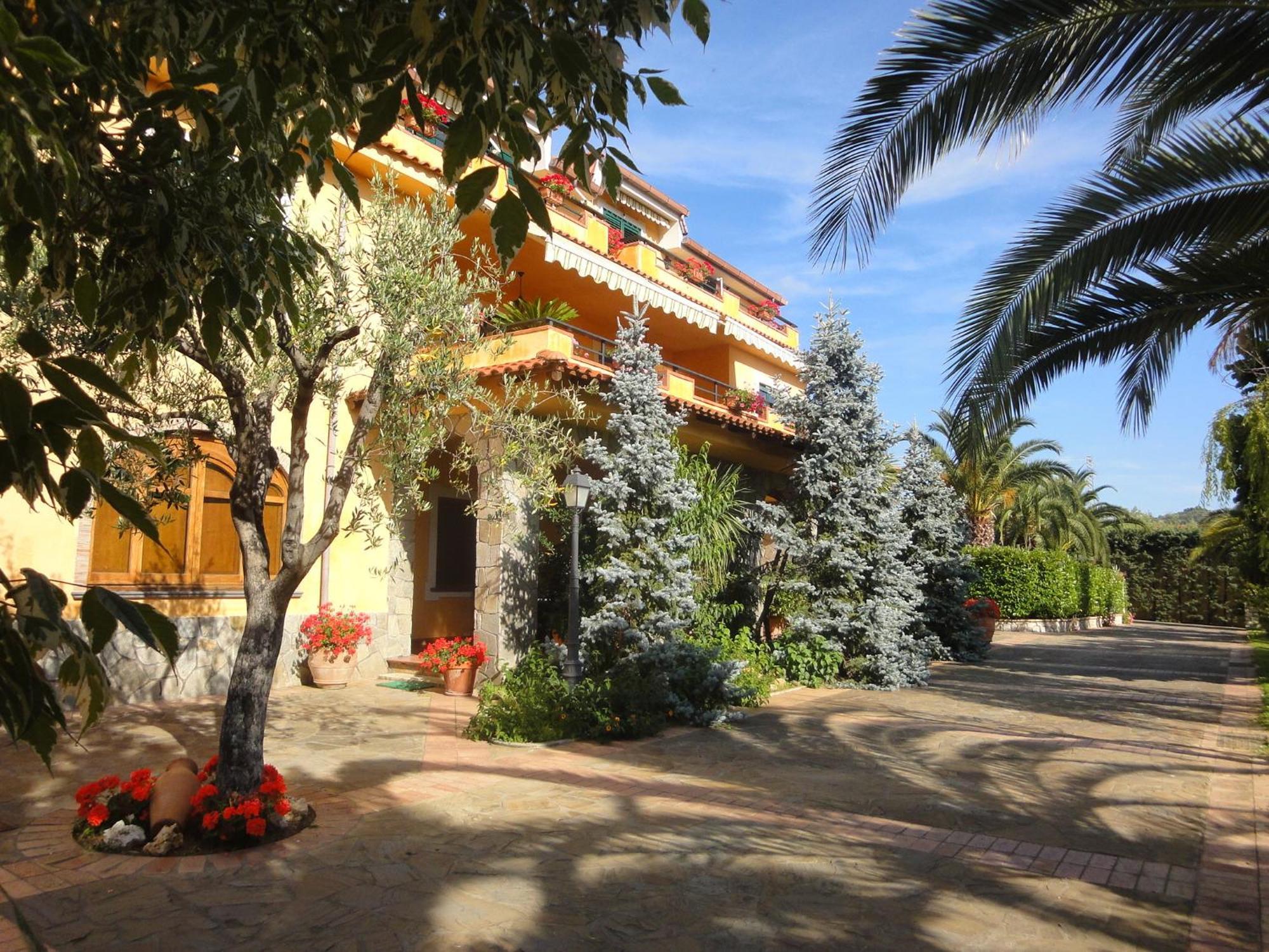 Residence E B&B Villamirella Палинуро Екстериор снимка